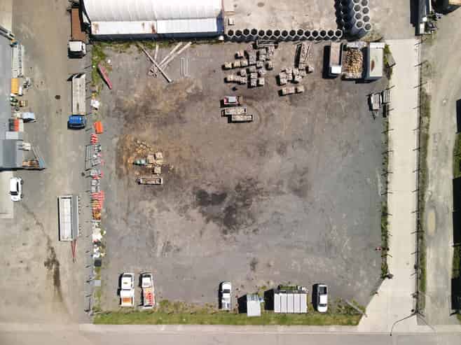 3,160m² Waingawa yard with portacom