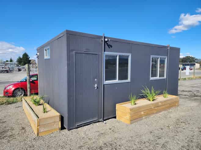 3,160m² Waingawa yard with portacom