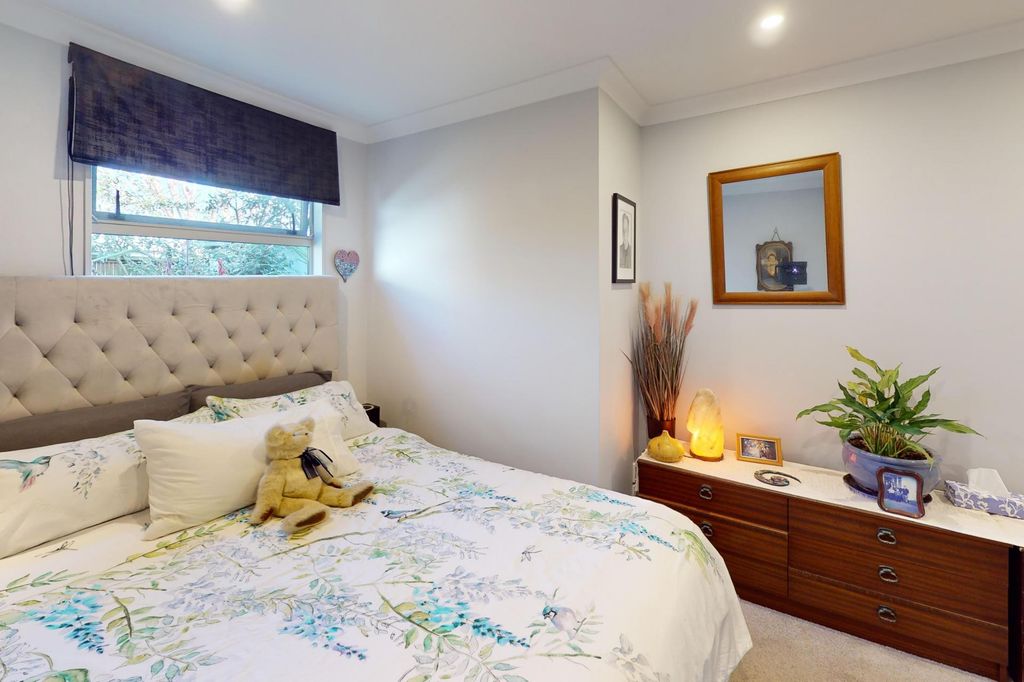 107 Ryder Crescent, Levin 4