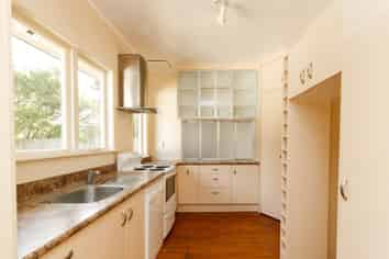 158 Botanical Road, Takaro