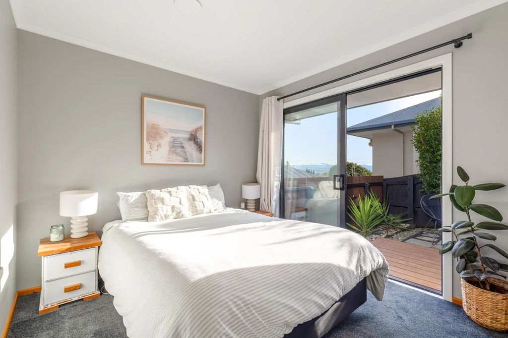 Modern Multi-Level Living at 426 Suffolk Street 3