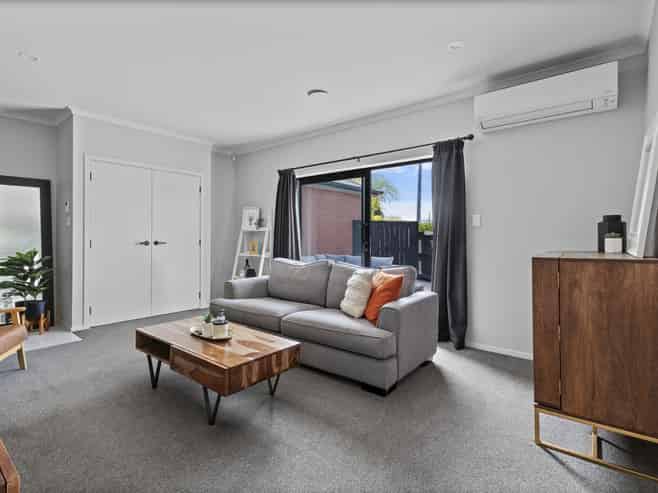 2A Carey Street, Maeroa