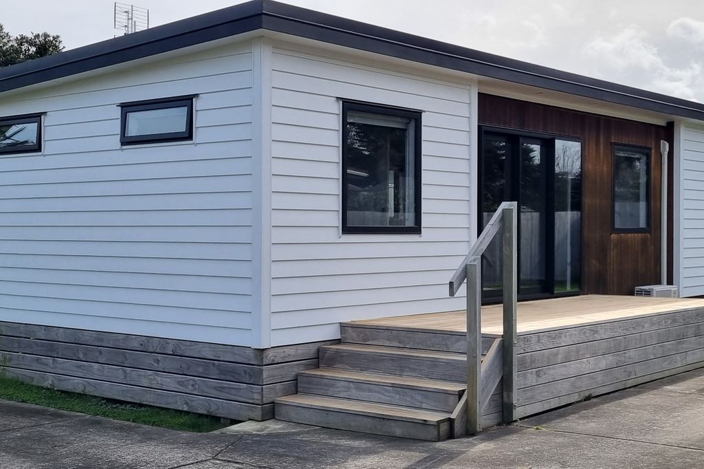 Beachlands, 3 Bedrooms 1