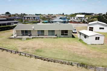 12 Keven Road, Clarks Beach
