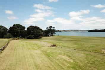 12 Keven Road, Clarks Beach