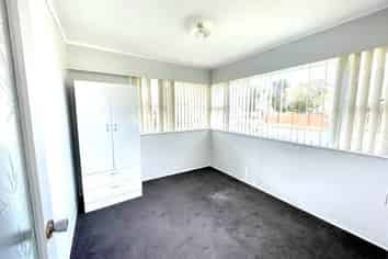 1/20 Cornwall Park Avenue, Epsom