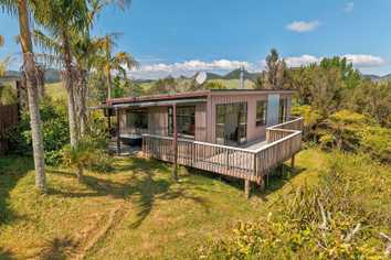 1256 Oruru Road, Peria
