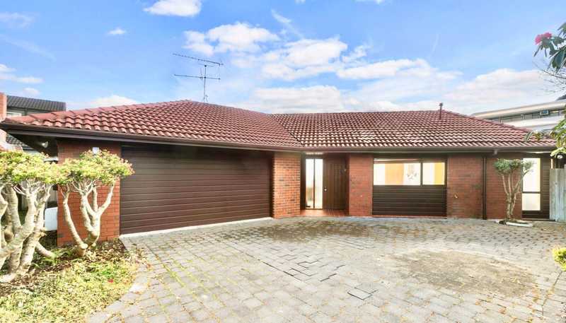 10 Dunkerron Avenue, Epsom