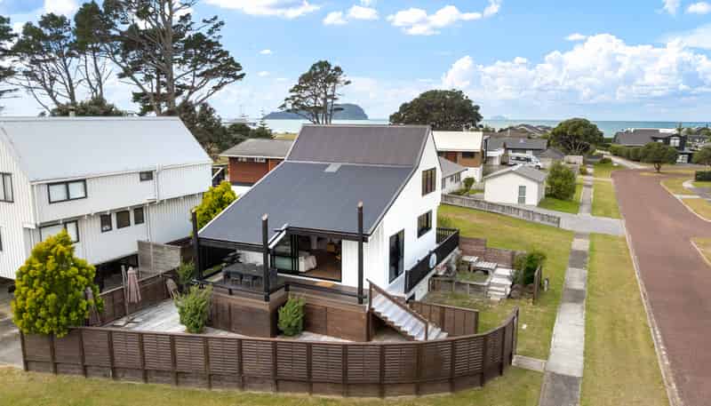 1 Prescott Place, Pauanui