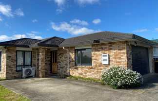 65 Burbank Avenue, Clendon Park