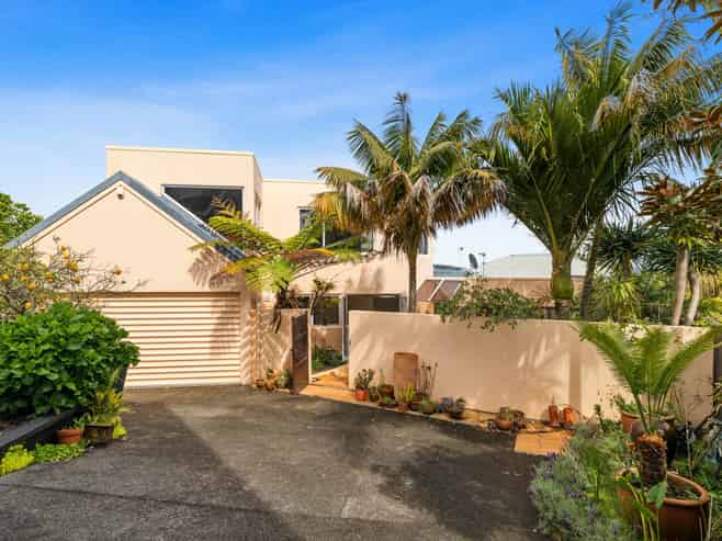 51A Ripon Crescent, Meadowbank