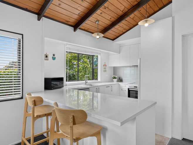 20 Albatross Road, Red Beach