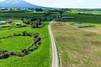 772 Newall Road, Newall