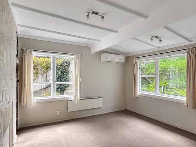37 Townsend Road, Miramar