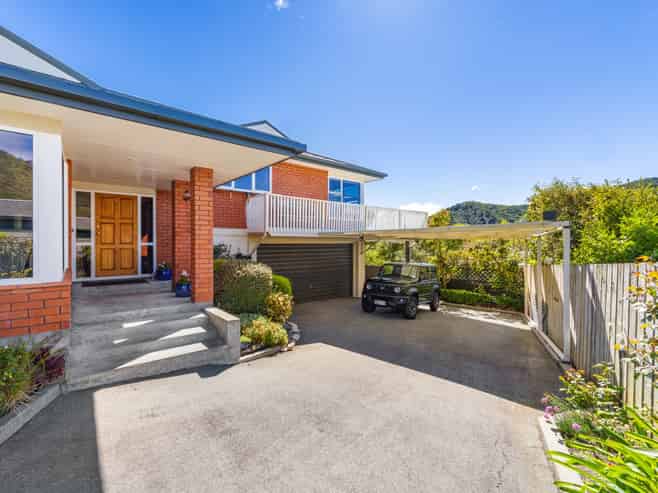 5 Moana View Road, Waikawa