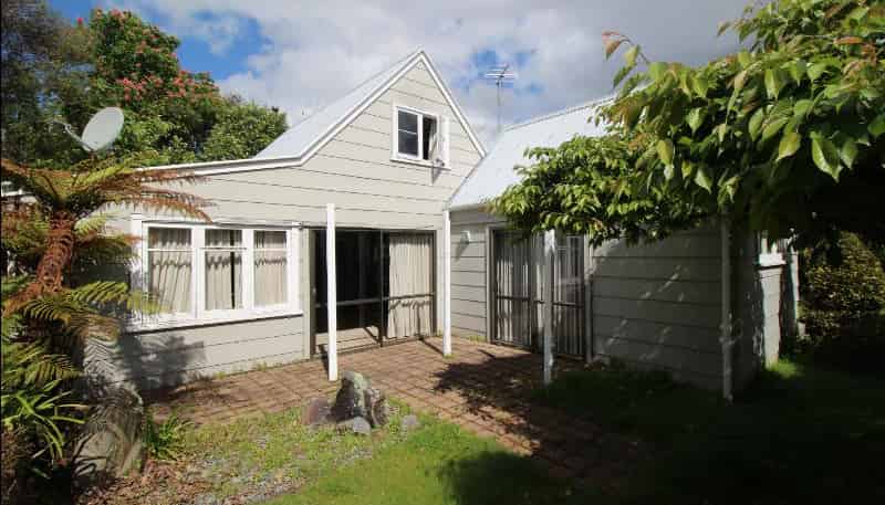 2/27 Pataka Road, Hilltop