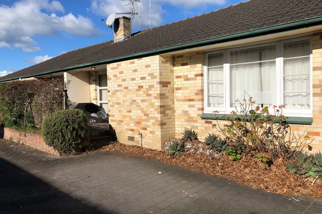 6 Firth Street 1