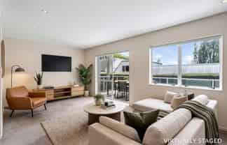 8/17 Chatfield Place, Remuera