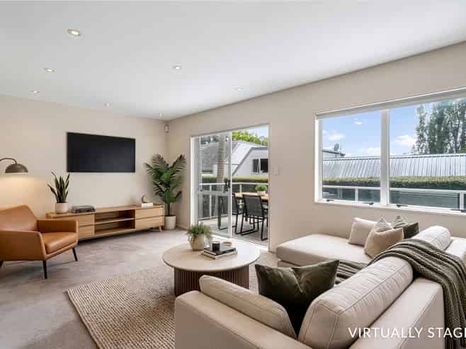 8/17 Chatfield Place, Remuera