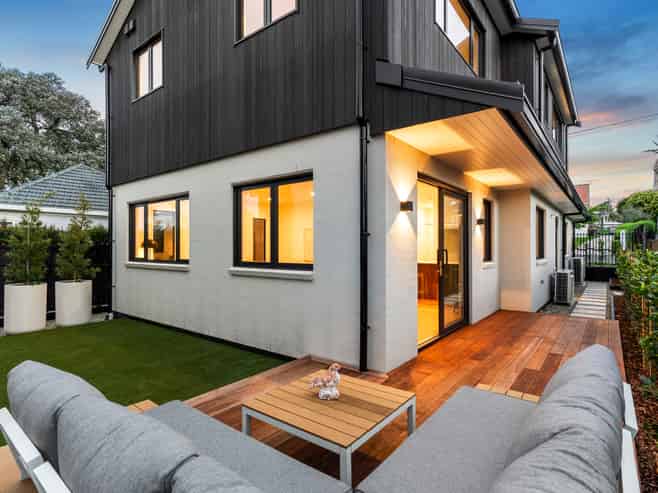 71A Tahapa Crescent, Meadowbank