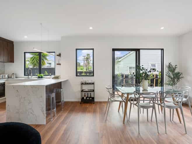 71A Tahapa Crescent, Meadowbank