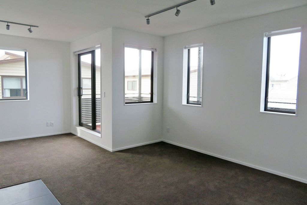 THE FIREMAN'S APARTMENTS - PETONE 3