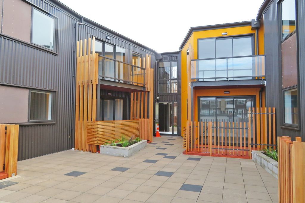 THE FIREMAN'S APARTMENTS - PETONE 1