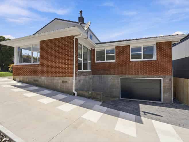 44A Ellesmere Crescent, Pakuranga Heights