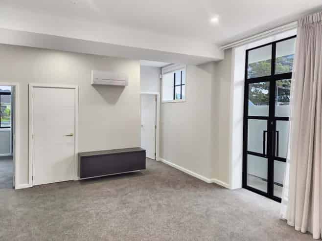 G01/157 Waterloo Road, Belmont