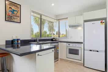 1B Coleman Place, DARFIELD