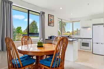 1B Coleman Place, DARFIELD
