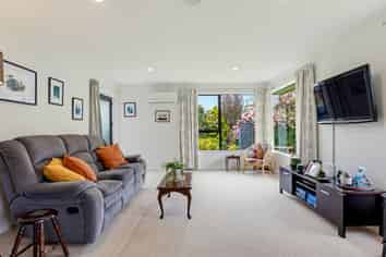 1B Coleman Place, DARFIELD