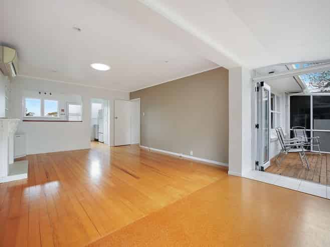 8B West Tamaki Road, Saint Heliers