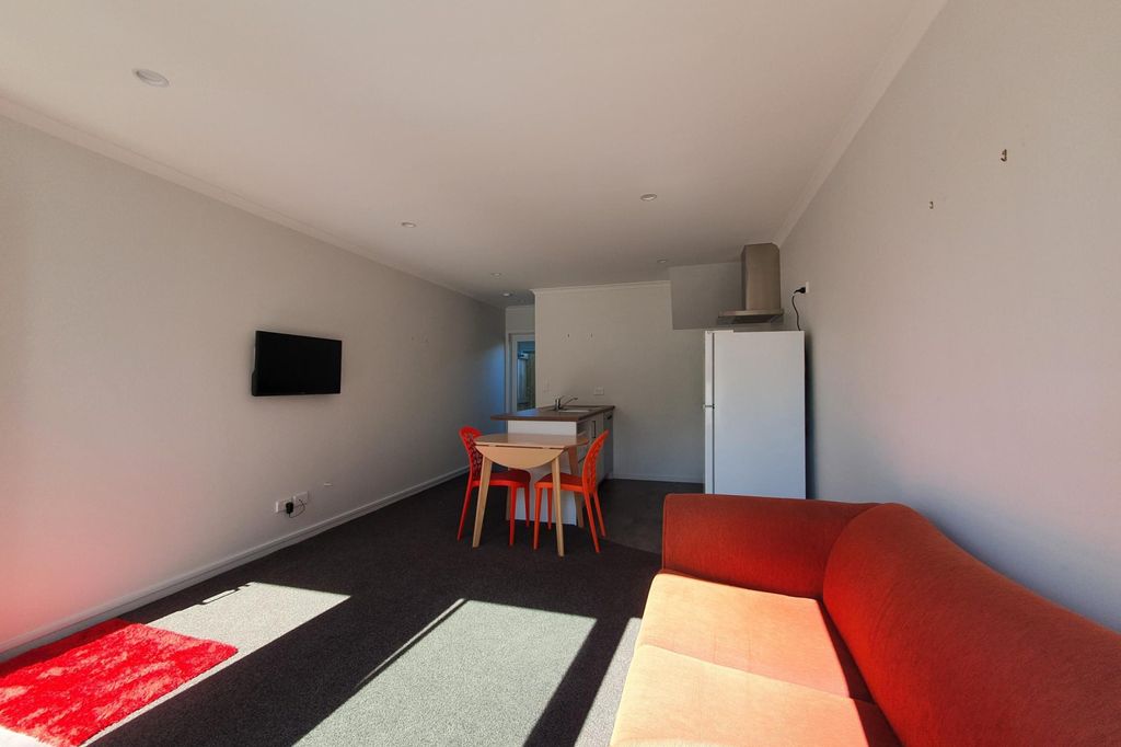 9/10 Burrows Place, Frankton 2