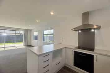 7D Carters Road, Allenton
