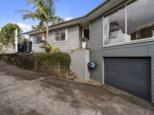 Auckland - Address withheld