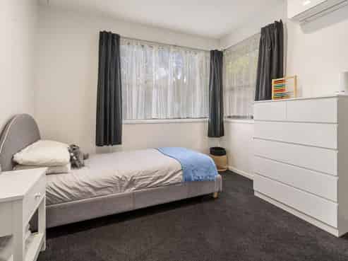 Auckland - Address withheld