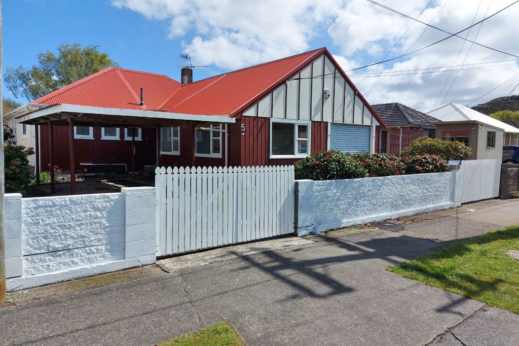 Three bedroom standalone! 1