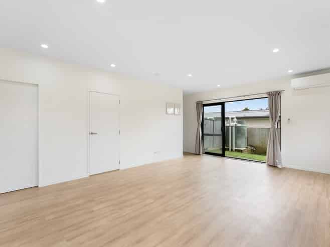 31 Eileen Newey Place, Henderson