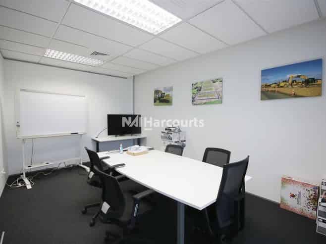 Stunning Ground Floor Office