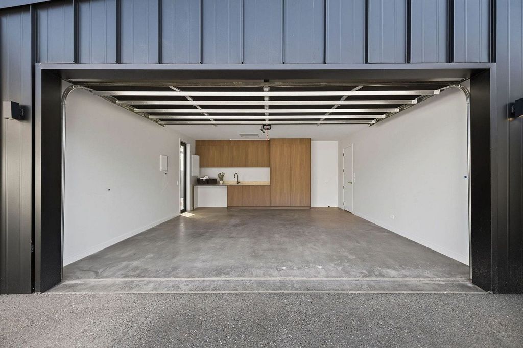 Jacks Point Living - 3 Beds + Office 4