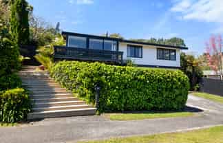 87 Poplar Grove, Whalers Gate