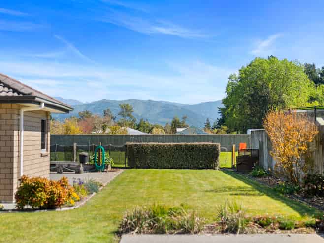 478 High Street South, Carterton