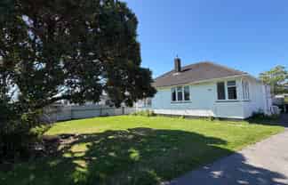 71 Clyde Crescent, Roslyn