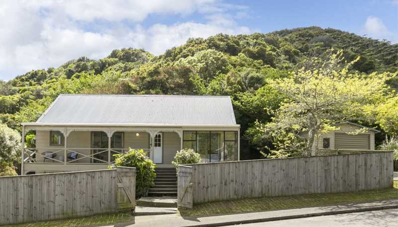 5 Fitzgerald Place, Karori