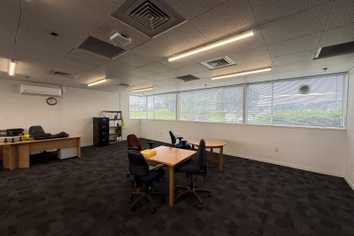 Affordable Favona Office Opportunity