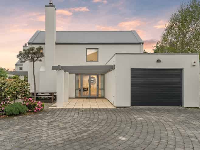 13 Meadowbrook Place, Wanaka
