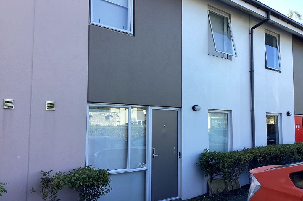 1 BEDROOM - shared living 1