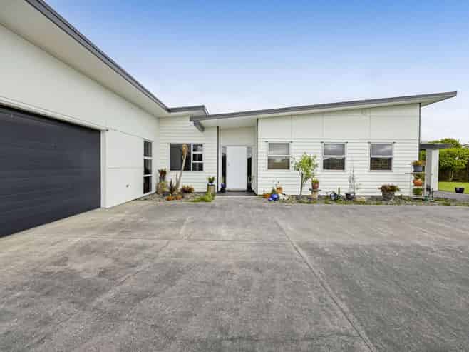 11A Kingsford-Smith Drive, Hawera