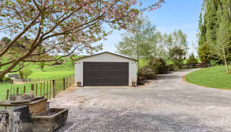 141 Puketirau Road, Tirau